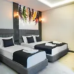 Comfort Point Two 酒店